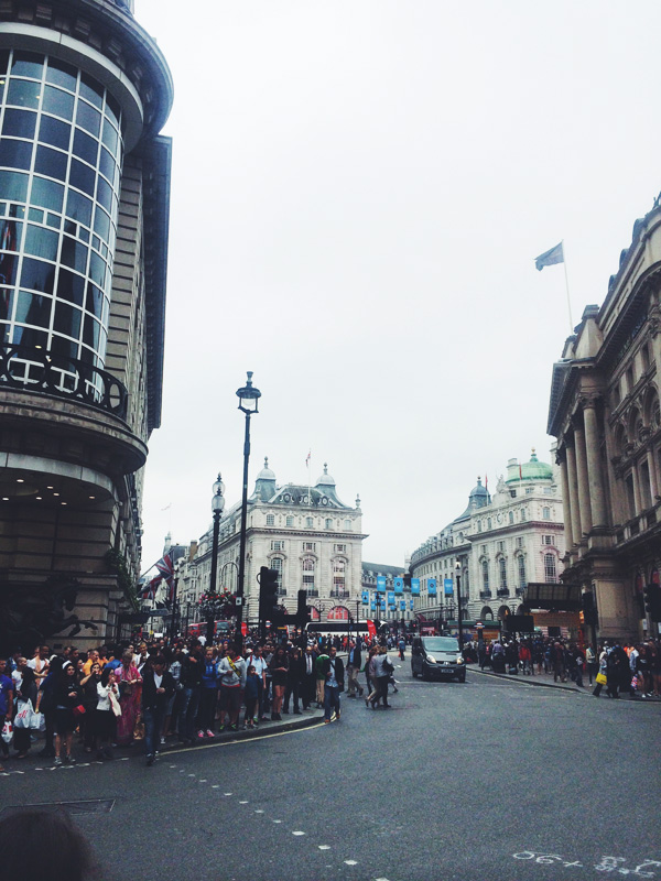 picadilly1